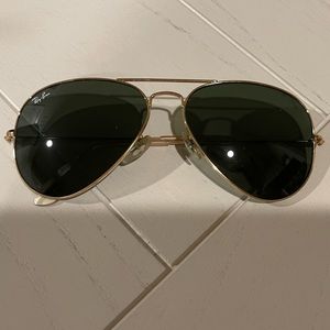 Ray-ban sunglasses.